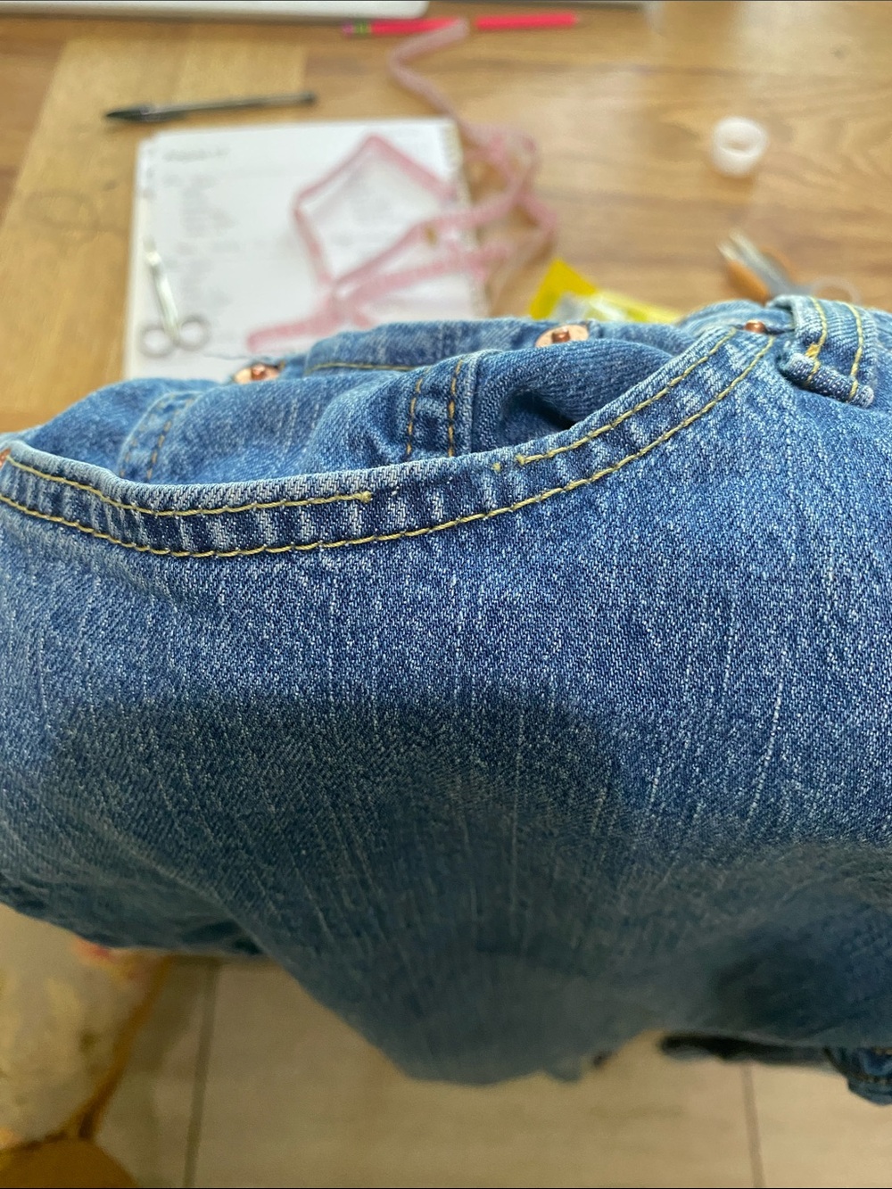 Levi's Men's Straight Leg Dark Blue Denim Jeans - Picture 6 of 7
